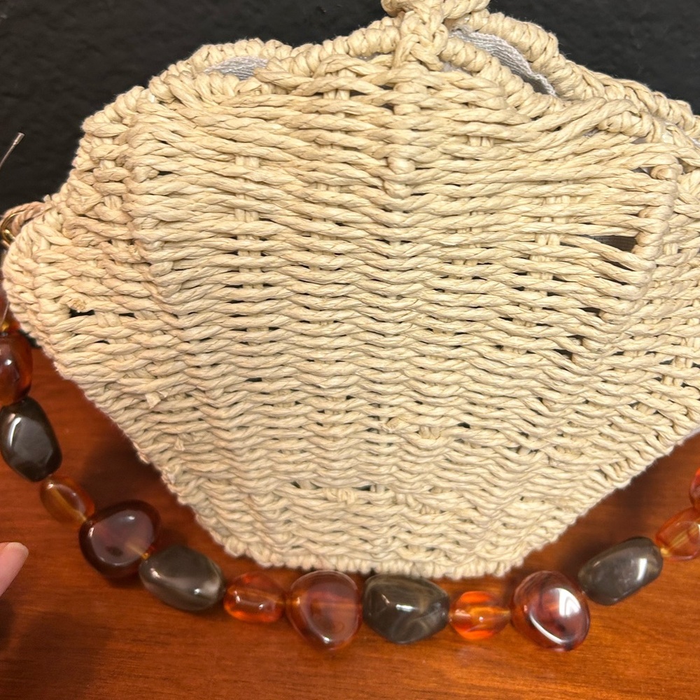 Sun ‘N’ Sand Woven Shell Handbag NWOT Cream-Colored Rattan faux tortoise beads - Picture 2 of 8